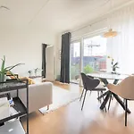 Bright & Comfortable Stay In Trendy Carlsberg