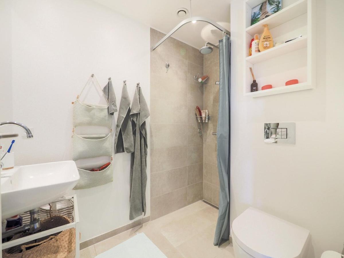 Apartment Bright & Comfortable In Trendy Carlsberg