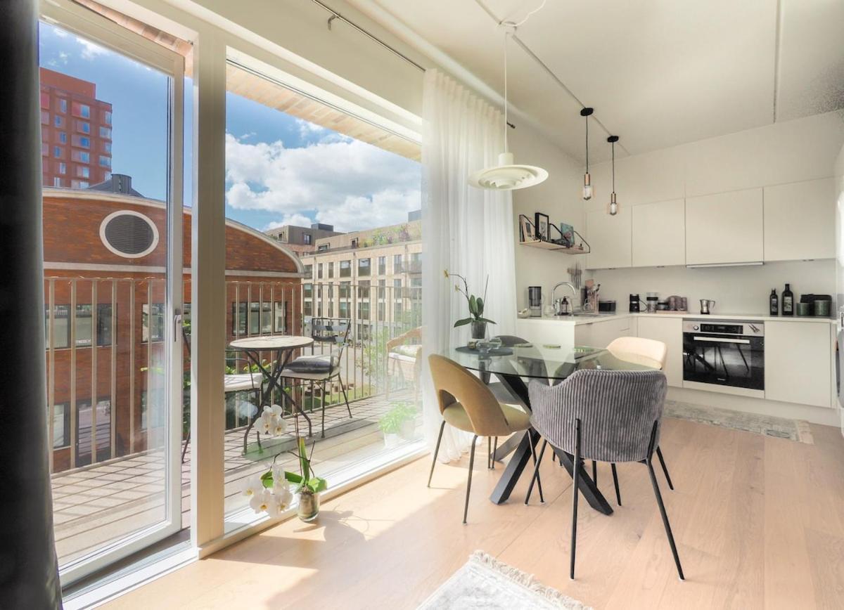 Apartment Bright & Comfortable In Trendy Carlsberg