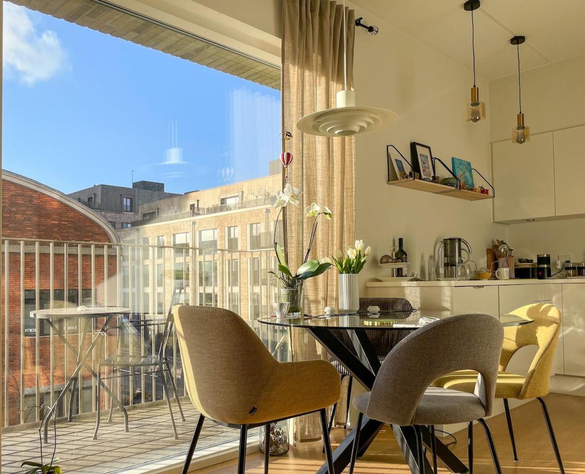 Bright & Comfortable In Trendy Carlsberg Apartment Copenhagen